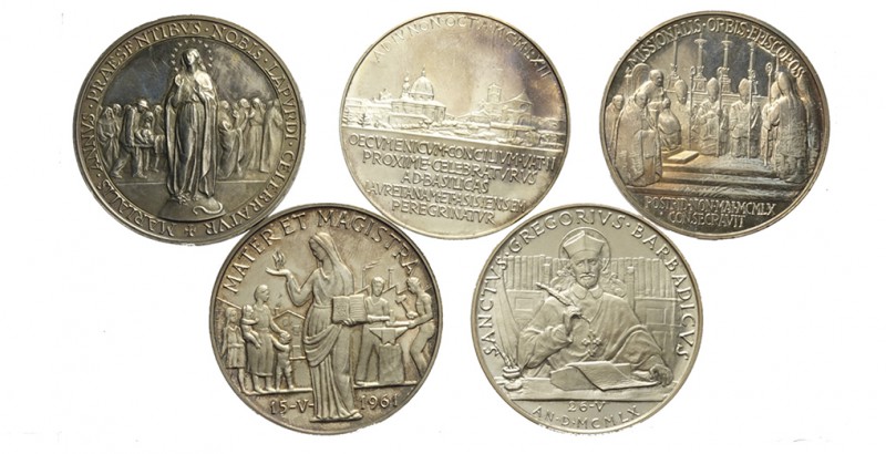 Giovanni XXIII

Giovanni XXIII - Serie completa delle 5 medaglie annuali 1958-...
