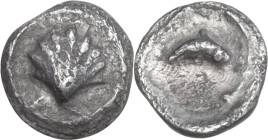 Greek Italy. Southern Apulia, Tarentum. AR Hemilitron, c. 325-280 BC. Obv. Scallop shell. Rev. Dolphin right; Λ below. HN Italy 980; Vlasto 1555. AR. ...