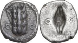 Greek Italy. Southern Lucania, Metapontum. AR Diobol, c. 470-440 BC. Obv. Ear of barley with fourgrains; flanked by annulets. Rev. Incuse barley grain...