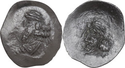 Greek Asia. Persis. Pakor II (c. 1st cent. AD). AR Obol. Istakhr (Persepolis) mint. Obv. Diademed bust of king left. Rev. Diademed bust of king left. ...