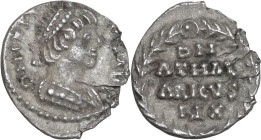 Ostrogothic Italy, Athalaric (526-534). AR 1/4 Siliqua. Pseudo-Imperial Coinage. In the name of Justinian. Ravenna mint, c. 526-534 AD. Obv. DN IVSTIN...