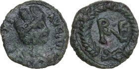 Ostrogothic Italy. Municipal bronze coinage of Ravenna. AE Decanummium, struck c. 536-554. Obv. [FELI]X R-AVEN[NA]. Draped bust of Ravenna right, wear...