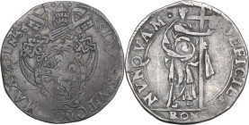 Roma. Sisto V (1585-1590), Felice Peretti. Testone A. I. CNI 28/32; M. 14; Berm. 1318. AG. 9.22 g. 30.00 mm. Graffietti. qBB/BB.