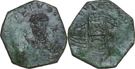 Salerno. Gisulfo II (1052-1077). Follaro. D/ Busto diademato regge nella destra scettro e pianta mistica nella sinistra; a sinistra, astro a sei raggi...