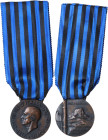 Vittorio Emanuele III (1900-1943), Imperatore d'Etiopia. Medaglia coloniale, Africa orientale. 'Molti nemici molto onore'. Casolari XIV-39. AE. 33.50 ...
