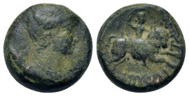 Macedon, Amphipolis, mid-late 1st century BC. Æ (15,3mm 5,90g). Draped bust of Artemis right; bow and quiver over shoulder. R/ Artemis Tauropolos, hol...
