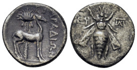 Phoenicia, Arados, c. 172/1-111/0 BC. AR Drachm (17,7mm, 3.8g). Dated CY 95 (165/4 BC). Bee; E(koppa) (date) to upper left, monogram to upper r. R/ St...
