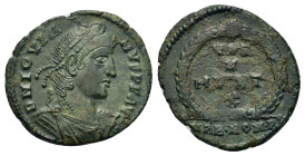 Jovian (363-364). Æ (19,9mm, 3g). Rome, AD 363-364. Pearl-diademed, draped and cuirassed bust r. R/ VOT V MVLT X in four lines within wreath; VRB•ROM•...