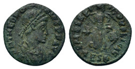 Theodosius I (379-395). Æ (12,2mm, 1g). Thessalonica, AD 388-93. Pearl-diademed, draped and cuirassed bust r. R/ Victory advancing l., head turned bac...