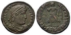 Valentinian I (364-375). Æ (18,4mm, 2.8g), Siscia. Pearl-diademed, draped and cuirassed bust r. R/ Victory advancing l., holding wreath and palm branc...