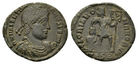 Valentinian I (364-375). Æ (18,5 2,50g). Thessalonica. DN VALENTINIANUS PF AVG. Diademed, draped and cuirassed bust r. R/ GLORIA ROMANORUM. Valentinia...