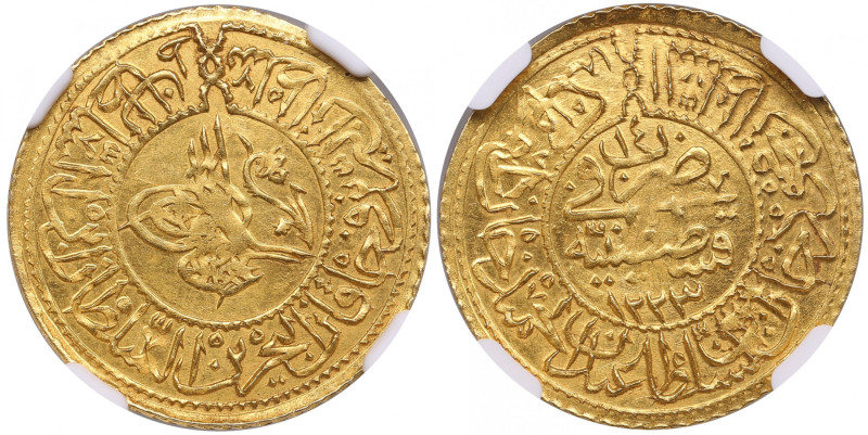 Ottoman Empire, Turkey (Kostantiniye) Rumi Altin AH 1223/RY 14 (1821) - Mahmud I...