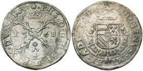 BRABANT, Duché, Philippe II (1555-1598), AR écu de Bourgogne, 1568, Maastricht. D/ Croix de Bourgogne, sous une couronne, chargée d'un briquet, accost...