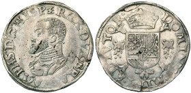 BRABANT, Duché, Philippe II (1555-1598), AR demi-écu Philippe, 15[73], Anvers. D/ B. cuir. à g. R/ Ecu couronné sur une croix de Bourgogne, entre deux...
