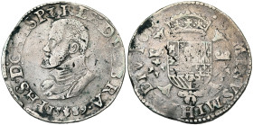 BRABANT, Duché, Philippe II (1555-1598), AR demi-écu Philippe, 1589, Anvers. D/ B. cuir. à g. R/ Ecu couronné avec écusson de Portugal sur le tout, su...