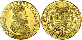 BRABANT, Duché, Philippe IV (1621-1665), AV double souverain, 1635, Bruxelles. Premier type. D/ B. couronné et cuirassé à d., une grande fraise au col...