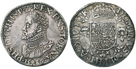 TOURNAI, Seigneurie, Philippe II (1555-1598), AR écu Philippe, 1586. D/ B. cuirassé à g. R/ Ecu couronné avec écusson de Portugal sur le tout, sur une...