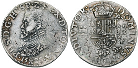 TOURNAI, Seigneurie, Philippe II (1555-1598), AR demi-écu Philippe, 1585. Sans les armes de Portugal. D/ B. cuirassé à g. R/ Ecu couronné sur une croi...