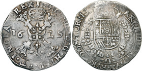 TOURNAI, Seigneurie, Philippe IV (1621-1665), AR patagon, 1625. D/ Croix de Bourgogne sous une couronne, portant le bijou de la Toison d'or. R/ Ecu co...