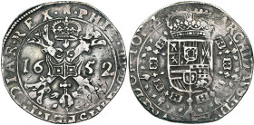 TOURNAI, Seigneurie, Philippe IV (1621-1665), AR demi-patagon, 1652. D/ Croix de Bourgogne sous une couronne, portant le bijou de la Toison d'or. R/ E...