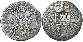 TOURNAI, Seigneurie, Philippe IV (1621-1665), AR demi-patagon, 1663. D/ Croix de Bourgogne sous une couronne, portant le bijou de la Toison d'or. R/ E...