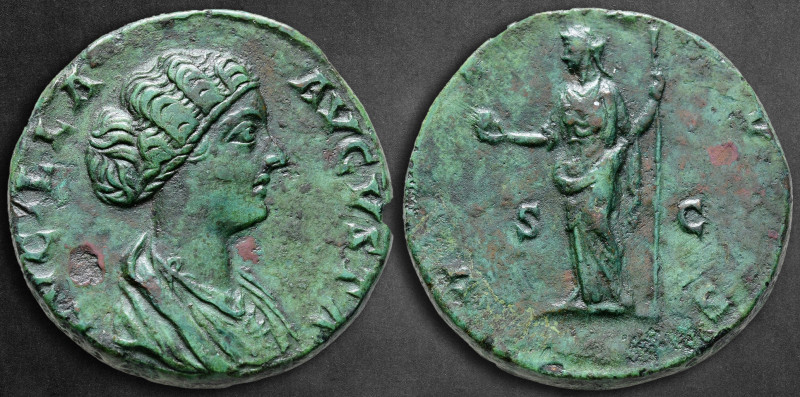 Lucilla as Augusta AD 164-182. Rome
Sestertius Æ

29 mm, 21,21 g

LVCILLA A...