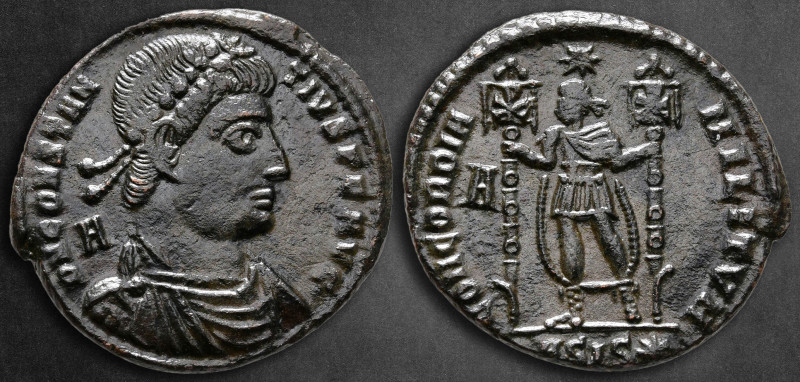 Constantius II AD 337-361. Siscia
Follis Æ

25 mm, 5,03 g

D N CONSTANTIVS ...