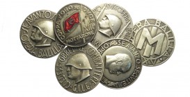 6 distintivi fascisti

Lotto di 6 distintivi del periodo fascista, 2 privi di spilla al retro, metalli vari, SPL