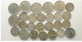 Bolivia Lot

Bolivia, Decimal Coniage, Lotto di 26 monete da 5 Centavos 1865-1935, segnaliamo: 1871 ER KM-156.2 BB-SPL, 1872 FE KM-156.3 SPL+, 1872 ...