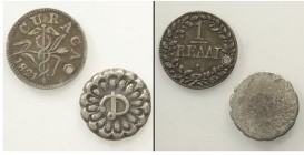 Curacao e Dominica Lot

Lotto di 2 monete: Curacao Reaal 1821 KM-26.3 forata, Dominica 1,5 Bits (1798) KM-1 BB-SPL
