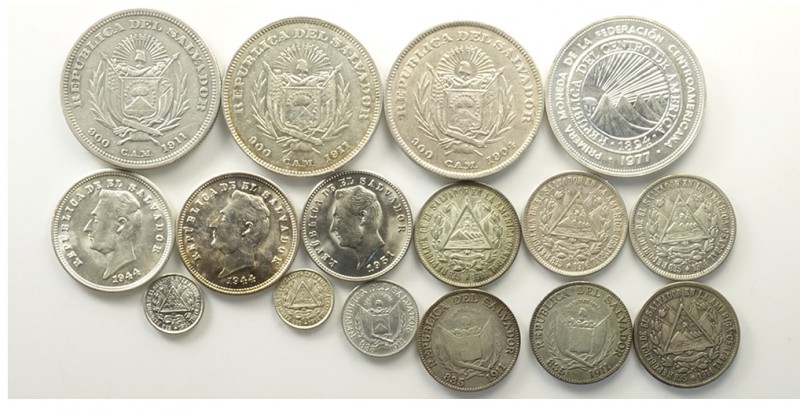 El Salvador Lot

El Salvador, Lotto di 16 monete 1904-1977, segnaliamo: Peso 1...