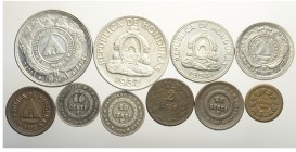 Honduras Lot

Honduras, Lotto di 10 monete 1885-1954, segnaliamo: 50 Centavos 1885 KM-51 cleaned SPL, 10 Centavos 1885 KM-49 q.BB, 10 Centavos 1895/...