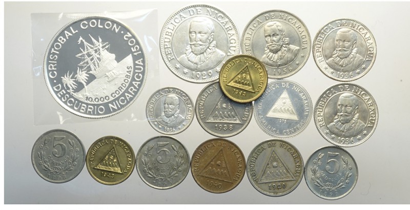 Nicaragua Lot

Nicaragua, Lotto di 15 monete 1898-1989, segnaliamo: 50 Centavo...