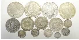 Peru Lot

Peru, Lotto di 14 monete 1828-1839, segnaliamo: 4 Reales 1839 Areq MV KM-151.2 clenaed BB, 2 Reales 1830 Lima JM KM-141.1 q.SPL. 1/2 Real ...