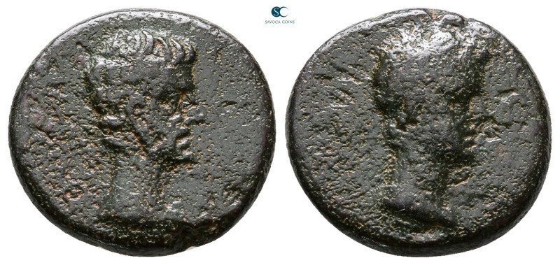 Kings of Thrace. Rhoemetalkes I with Augustus 11 BC-AD 12. 
Bronze Æ

17 mm, ...