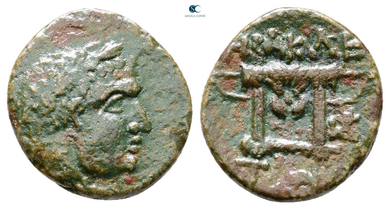 Bithynia. Herakleia Pontika circa 200-0 BC. 
Bronze Æ

15 mm, 2,01 g



V...