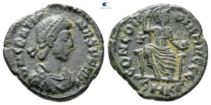 Gratian AD 375-383. Cyzicus
Follis Æ

19 mm, 2,87 g



Very Fine