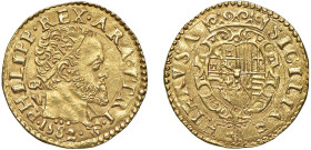 NAPOLI - FILIPPO II (1556-1598) - Scudo d'oro, 1582
Oro - 3,36 gr.
Dritto: Busto del Re a destra con corona radiata. - Rovescio: La pace volta a sin...