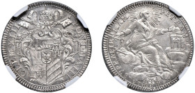 CLEMENTE XIII, Carlo Rezzonico (1758-1769) - Giulio 1760, an. III, Roma
Argento - 2,65 gr.
Dritto: Stemma a targa poligonale con fogliami sormontato...