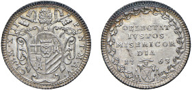 CLEMENTE XIII, Carlo Rezzonico (1758-1769) - Giulio 1763, an. V, Roma
Argento - 2,65 gr.
Dritto: Stemma ovale in cornice sormontato da triregno e ch...