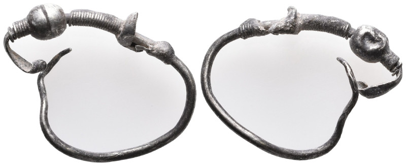 ANCIENT ROMAN SILVER EARING.(3rd–4th centuries).AE

Weight: 2,5 gr
Diameter: ...