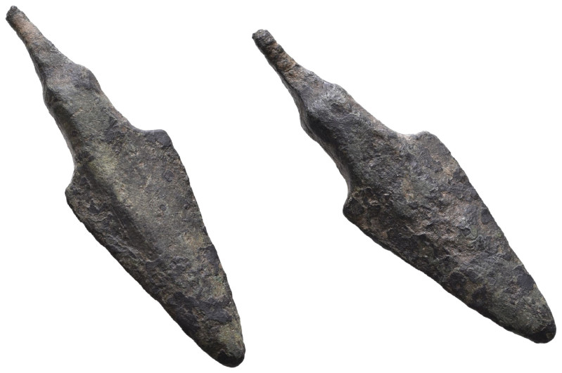 ANCIENT ROMAN BRONZE SPEAR HEAD.(Circa 2th Century).Ae.

Weight: 5,6 gr 
Diam...