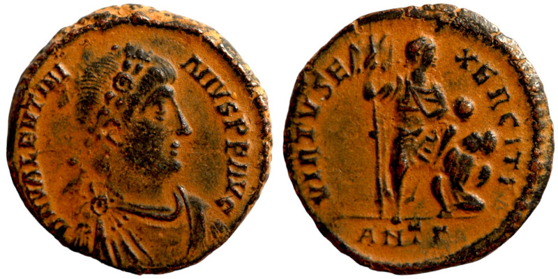 Valentinianus I 364-367 follis. Artifically patinated

21mm 3,94g