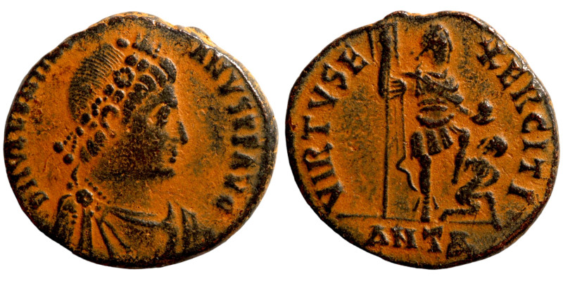 Valentinianus I 364-367 follis. Artifically patinated

20mm 4,60g