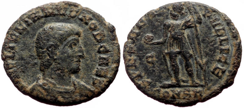 Julian II Apostata (Caesar, 355-361) AE Nummus (Bronze, ) Constantinople, 355 - ...