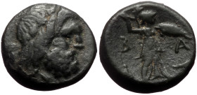 Kings of Macedon, Philip V (221-179 BC) AE (Bronze, 3.00g, 16mm) Uncertain Macedonian mint, 211-197 BC 
Obv: Head of Zeus right, wearing wreath of oak...