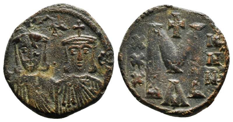 MICHAEL I RHANGABE with THEOPHYLACTUS (811-813). Follis. Constantinople.
Obv: Cr...