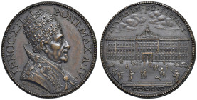 Innocenzo XII (1691-1700). Medaglia annuale 1695 an.IV. Palazzo della Curia Innocenziana. Opus: Hamerani. BR (g 22,67 -Ø 34,80 mm). Miselli 316.

Di...