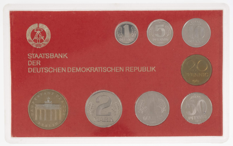 DDR Kursmünzensätze
 1 Pfennig bis 5 Mark, 1984, Brandenburger Tor, in Hartplas...