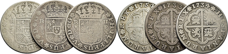 FELIPE V. Sevilla. 2 reales. PA. 1733 y 1734. FERNANDO VI. 1754. PJ. Cy8830 (30€...